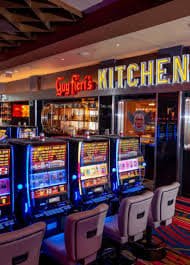 Jackpot game display with prize pool counter on loaded platform